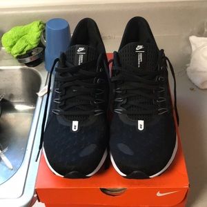 Women’s Nike Zoom Vomereo 14